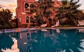 Equi Palace & Spa Near Aeroport